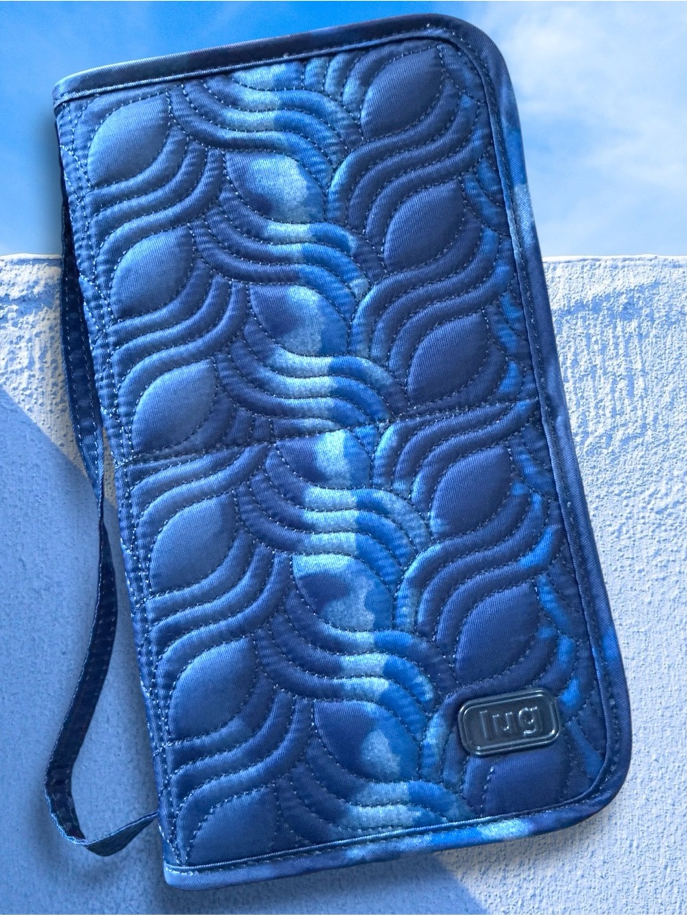 NWOT Lug Sleeper XL Shibori Blue Pattern Cosmetic Brush Holder Travel Full Zip